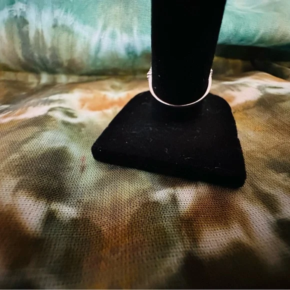 Swarovski Crystal & Silver Ring, Size 7 - Picture 6 of 15